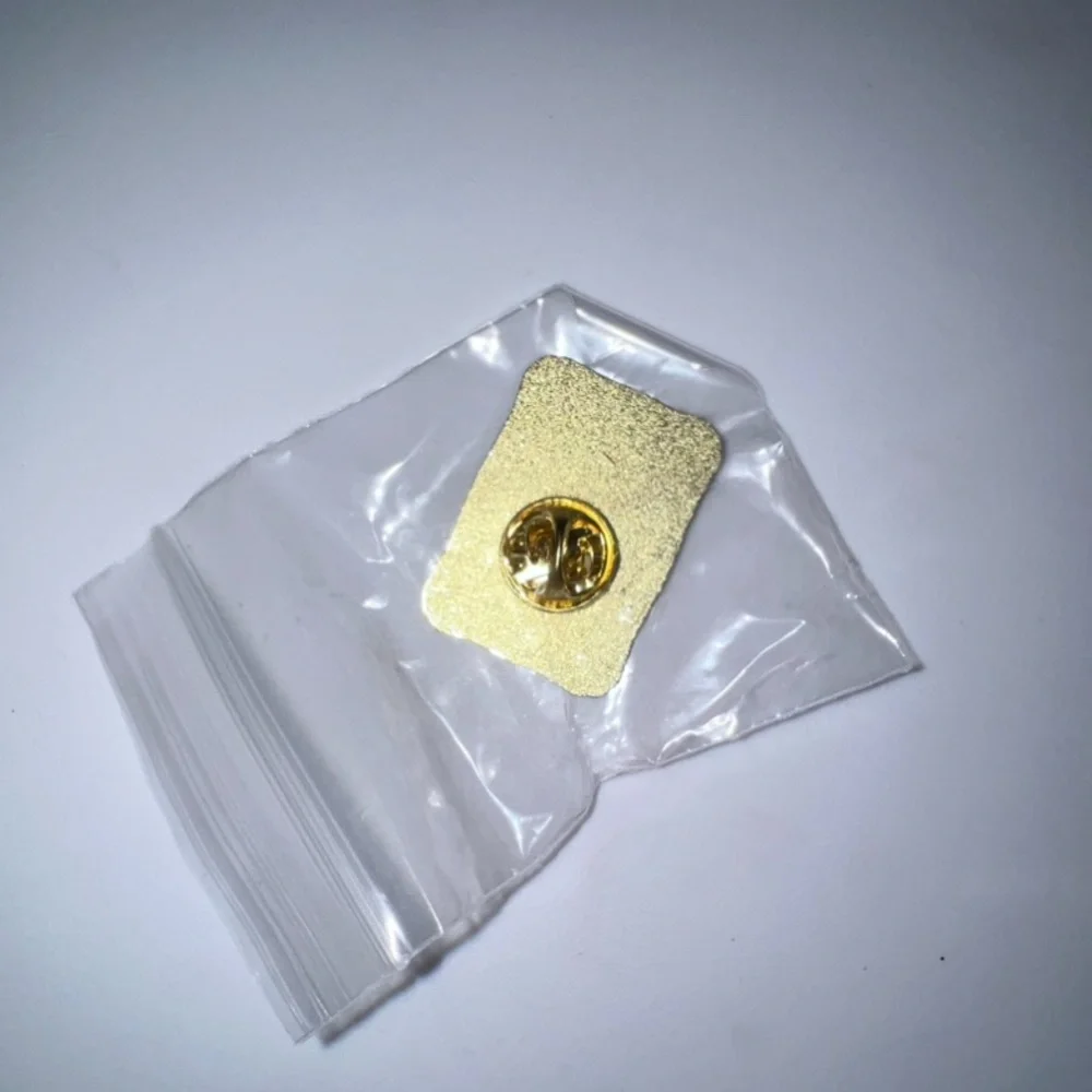 $1 TAROT CARD PIN/BROOCH. ENAMEL/METAL. NEW. $1 WITH ANY $10 ORDER OR MORE - Picture 4 of 16